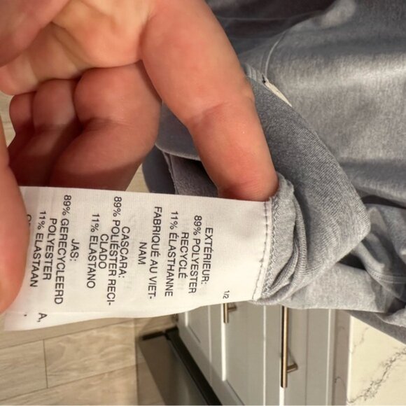 Vuori Womens Sweatshirt long sleeves hoodie size Large - Picture 6 of 6